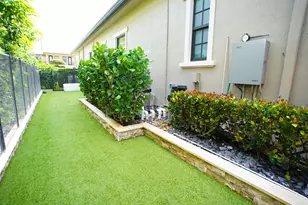 8965 Watercrest Cir E, Parkland, FL 33076 - Photo 17