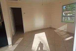 1021 Selkirk Street N, West Palm Beach, FL 33405 - Photo 3