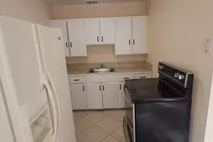 1021 Selkirk Street N, West Palm Beach, FL 33405 - Photo 3