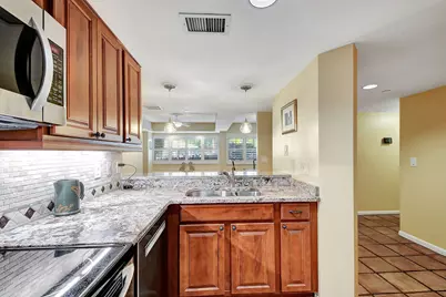 318 Oak Harbour Drive #318, Juno Beach, FL 33408 - Photo 7