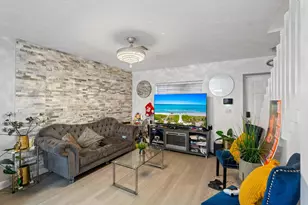 176 SE 2nd Street SE, Deerfield Beach, FL 33441 - Photo 5