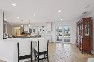 2731 NE 5th St, Pompano Beach, FL 33062 - Photo 11