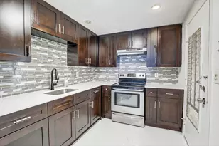 4770 NW 10th Ct, Plantation, FL 33313 - Photo 1