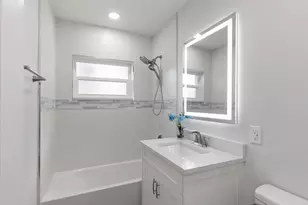 702 S 12th St, Lantana, FL 33462 - Photo 17