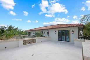 1260 N Lake Wy, Palm Beach, FL 33480 - Photo 47