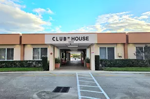 2568 Dudley Dr E, West Palm Beach, FL 33415 - Photo 15