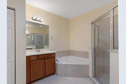 1247 Via De Fossi, Boynton Beach, FL 33426 - Photo 43