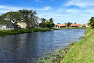 9775 Sun Pointe Dr, Boynton Beach, FL 33437 - Photo 3