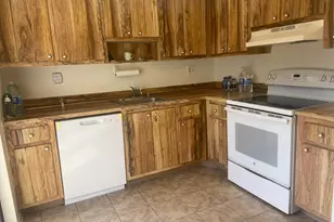 83 Capri B E, Delray Beach, FL 33484 - Photo 3