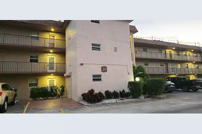 721 Lori Dr #105, Lake Worth Beach, FL 33461 - Photo 1