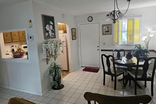 721 Lori Dr, Palm Springs, FL 33461 - Photo 3