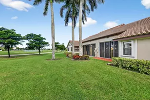 8225 Cassia Dr, Boynton Beach, FL 33472 - Photo 37