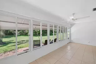 111 Lakes End Dr, Fort Pierce, FL 34982 - Photo 11