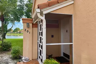 9709 Shadybrook Dr, Boynton Beach, FL 33437 - Photo 3