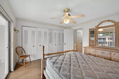 386 Sheffield P, West Palm Beach, FL 33417 - Photo 9