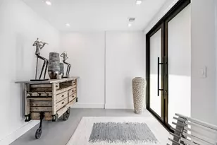 925 NE 6th St, Fort Lauderdale, FL 33304 - Photo 3