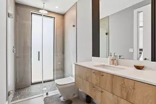 925 NE 6th St, Fort Lauderdale, FL 33304 - Photo 17