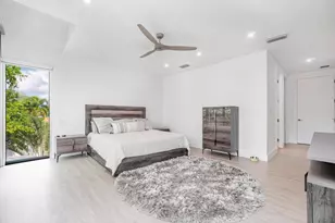 925 NE 6th St, Fort Lauderdale, FL 33304 - Photo 11