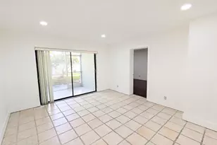 860 SE 6th Ave, Deerfield Beach, FL 33441 - Photo 5