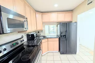 860 SE 6th Ave, Deerfield Beach, FL 33441 - Photo 3