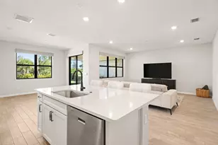 361 SE Filoli Dr, Port Saint Lucie, FL 34984 - Photo 3