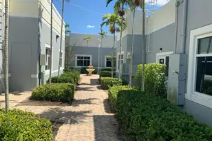 544 NW University Blvd Blvd, Port Saint Lucie, FL 34986 - Photo 1