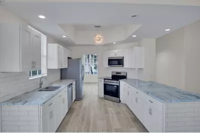 324 NW Bentley Circle, Port Saint Lucie, FL 34986 - Photo 9