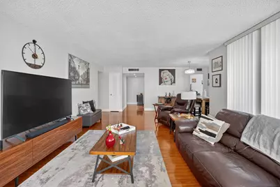 18051 Biscayne Boulevard #1104, Aventura, FL 33160 - Photo 15