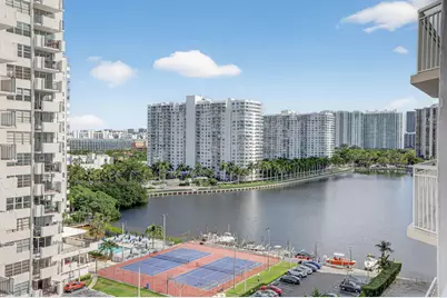 18051 Biscayne Boulevard #1104, Aventura, FL 33160 - Photo 9