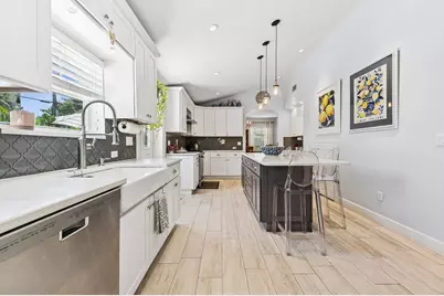 310 Almeria Road, West Palm Beach, FL 33405 - Photo 9