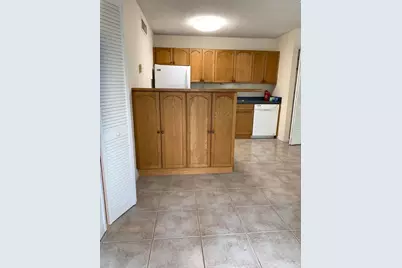 643 Executive Center Drive #Q-102, West Palm Beach, FL 33401 - Photo 1