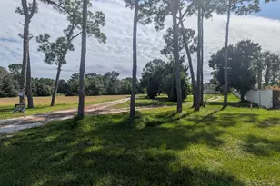 1500 SE Cove Rd, Stuart, FL 34997 - Photo 31