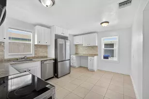146 W 18th St, West Palm Beach, FL 33404 - Photo 17