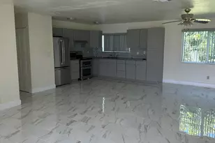 1592 SE Burning Ct, Port Saint Lucie, FL 34952 - Photo 5