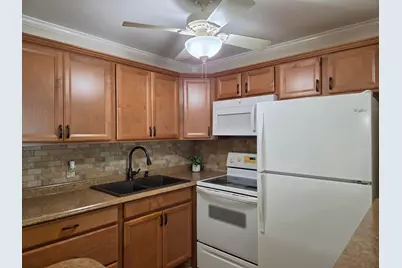 173 Kent J, West Palm Beach, FL 33417 - Photo 11
