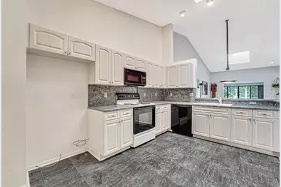 7559 Seafoam Court, Boynton Beach, FL 33437 - Photo 7