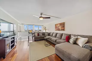 301 Lake Shore Dr, Lake Park, FL 33403 - Photo 7