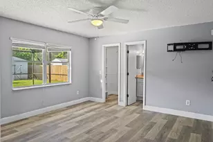 2230 SE Dill Ln SE, Port Saint Lucie, FL 34952 - Photo 5