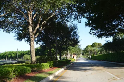 15453 Lakes Of Delray Boulevard #207, Delray Beach, FL 33484 - Photo 31