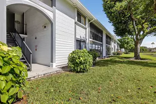 15453 Lakes of Delray Blvd, Delray Beach, FL 33484 - Photo 3