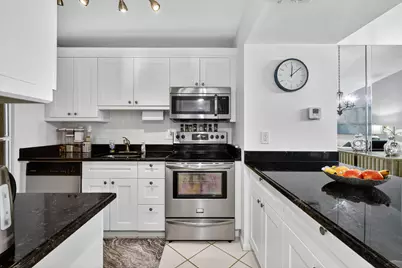 15453 Lakes Of Delray Boulevard #207, Delray Beach, FL 33484 - Photo 13