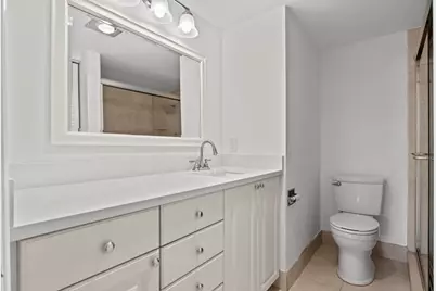 2044 Hythe C, Boca Raton, FL 33434 - Photo 13