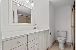 2044 Hythe C, Boca Raton, FL 33434 - Photo 13