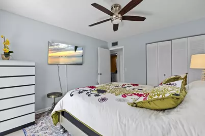 74 Normandy B, Delray Beach, FL 33484 - Photo 11