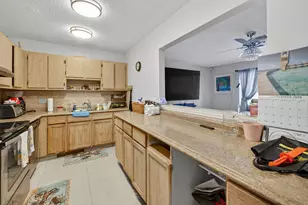 6133 SW 5th St, Margate, FL 33068 - Photo 7