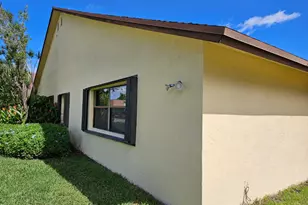 503 Springdale Cir, Palm Springs, FL 33461 - Photo 1