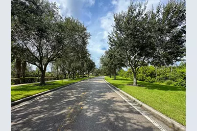 10725 SW Hartwick Drive, Port Saint Lucie, FL 34987 - Photo 25