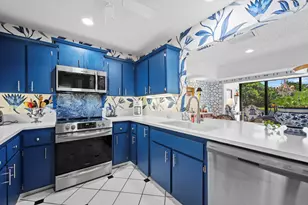 5610 SE Foxcross Pl, Stuart, FL 34997 - Photo 9