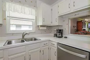 1 Vista Palm Ln, Vero Beach, FL 32962 - Photo 7