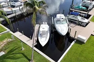 2807 NW St Lucie Ln, Stuart, FL 34994 - Photo 33